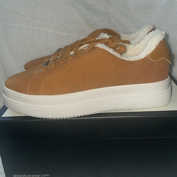 NWT J/SLIDES NINKA Waterproof Suede and Sherpa Sneaker - Picture 12 of 16